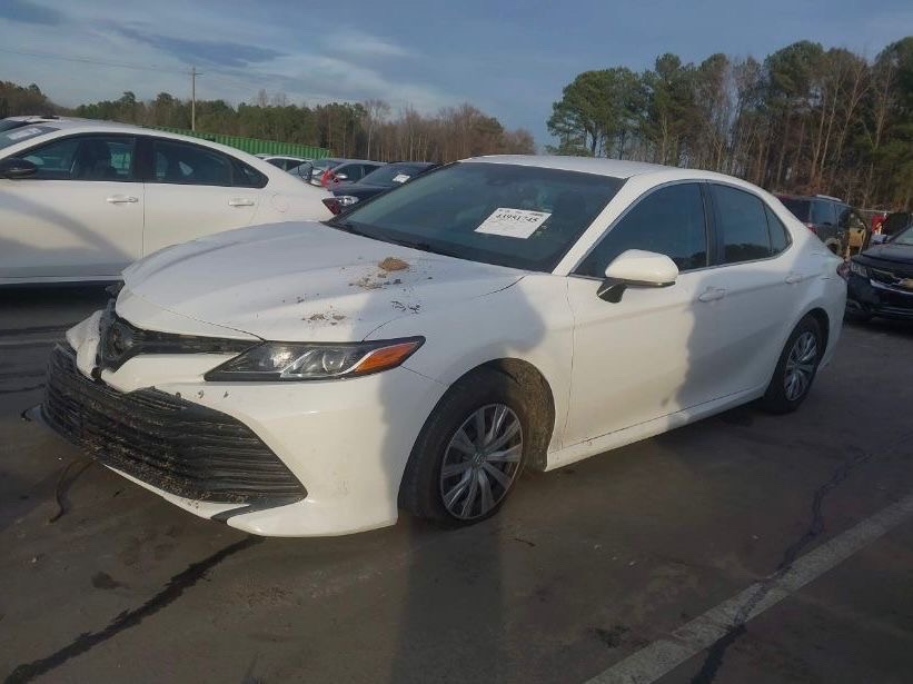 Car Image 2018 TOYOTA CAMRY