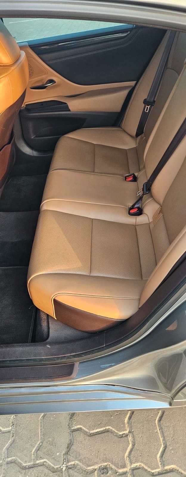 Car Image 2020 LEXUS ES 350