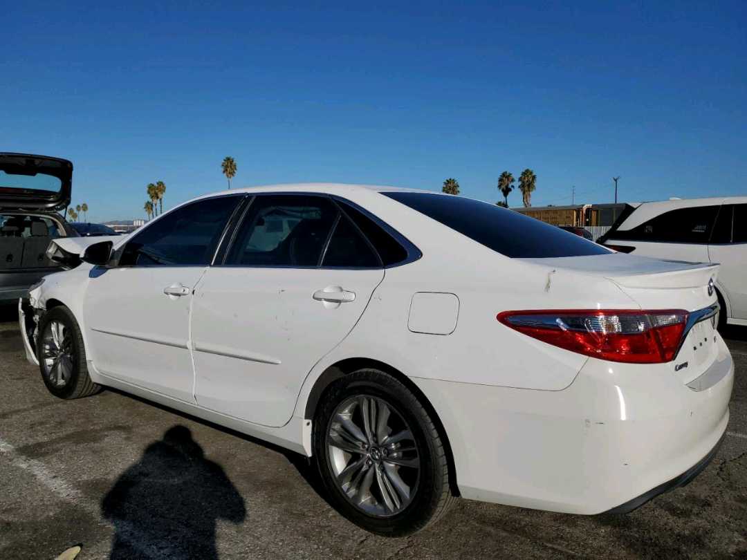 Car Image 2017 TOYOTA CAMRY