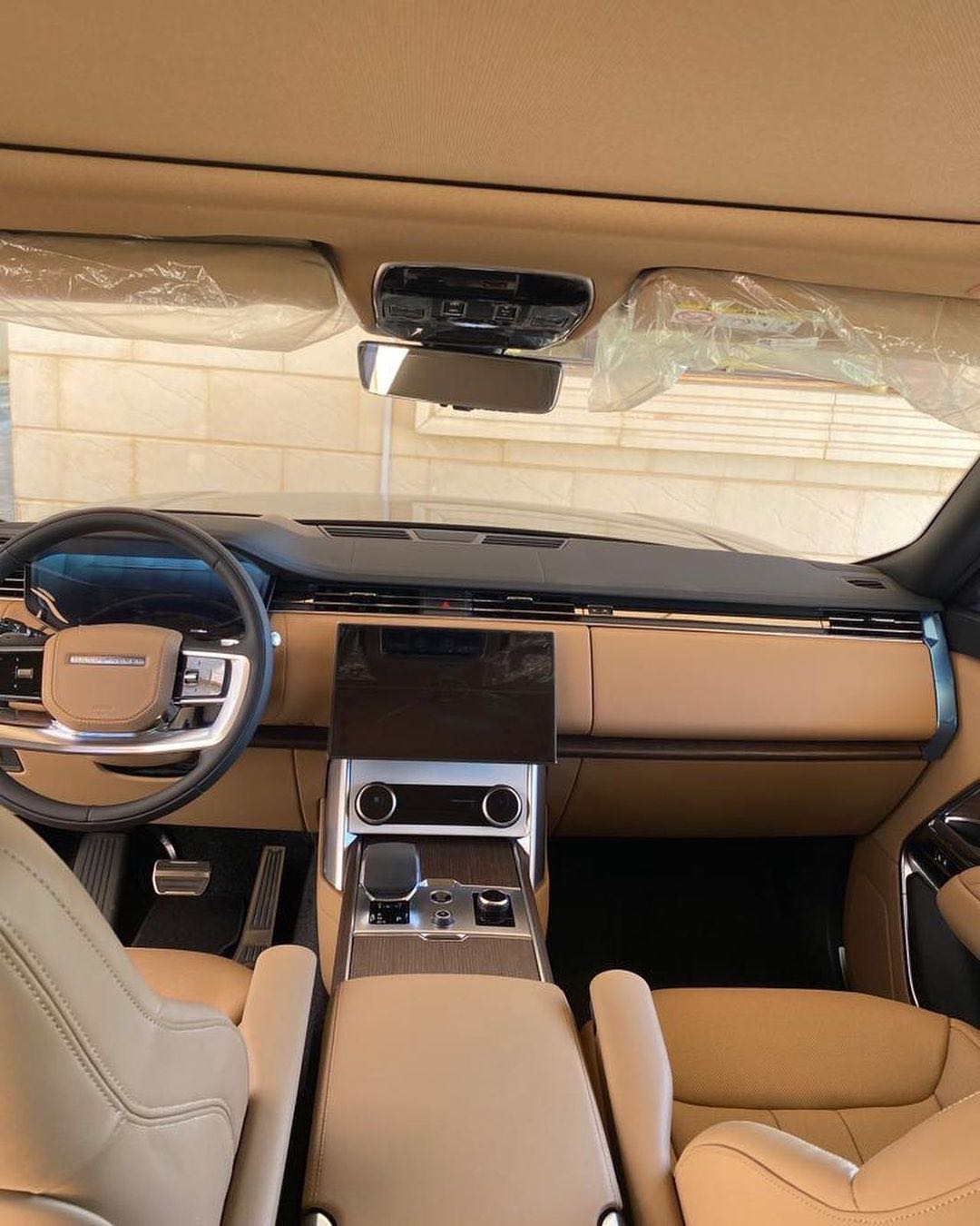 LAND ROVER VOGUE 2024