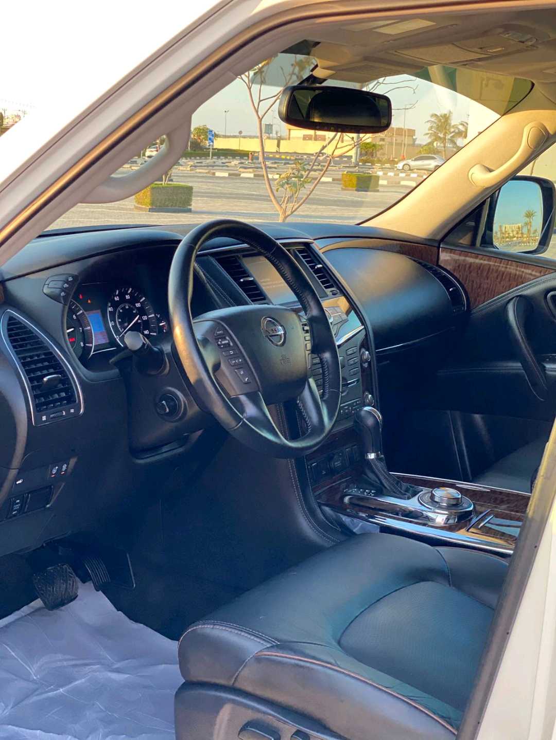 Car Image 2020 NISSAN ARMADA 