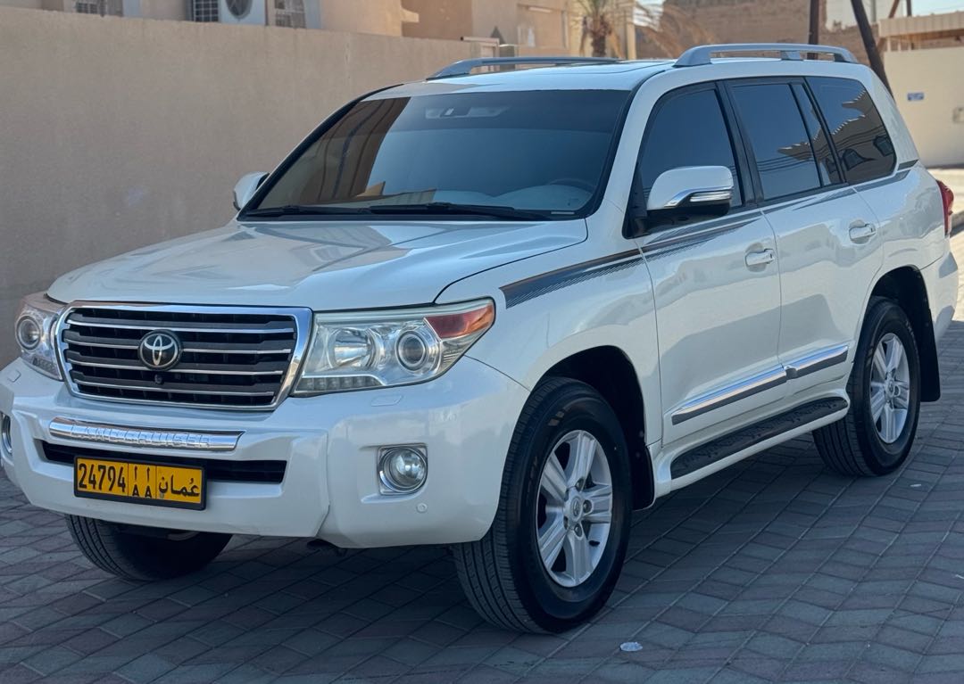 تويوتا لاند كروزر VX.R 2012