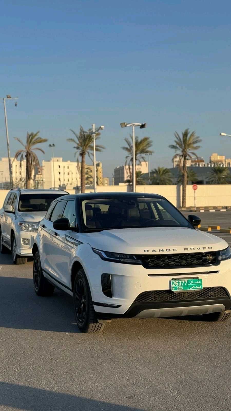 Car Image 2020 LAND ROVER EVOQUE 