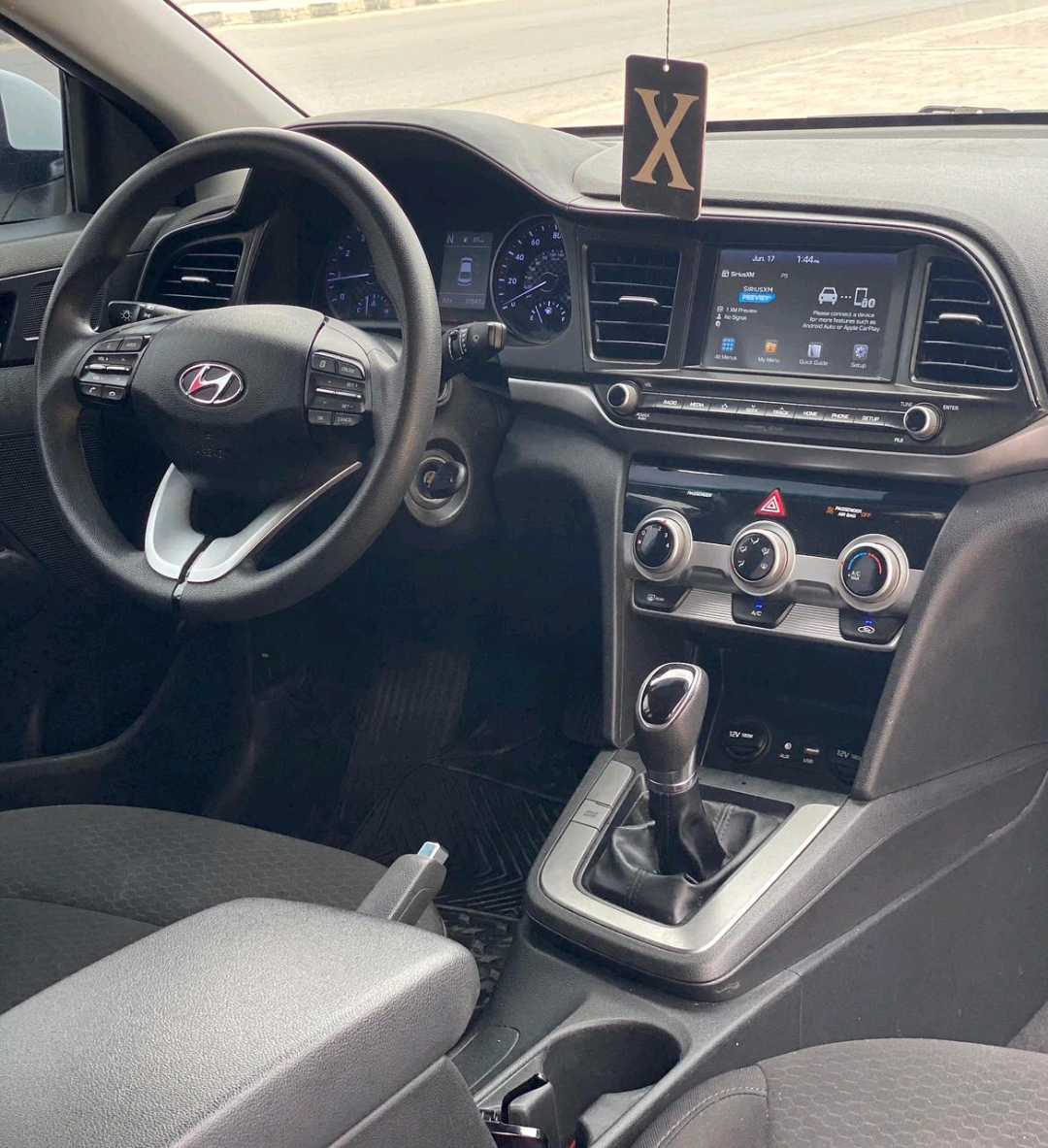 HYUNDAI ELANTRA 2019