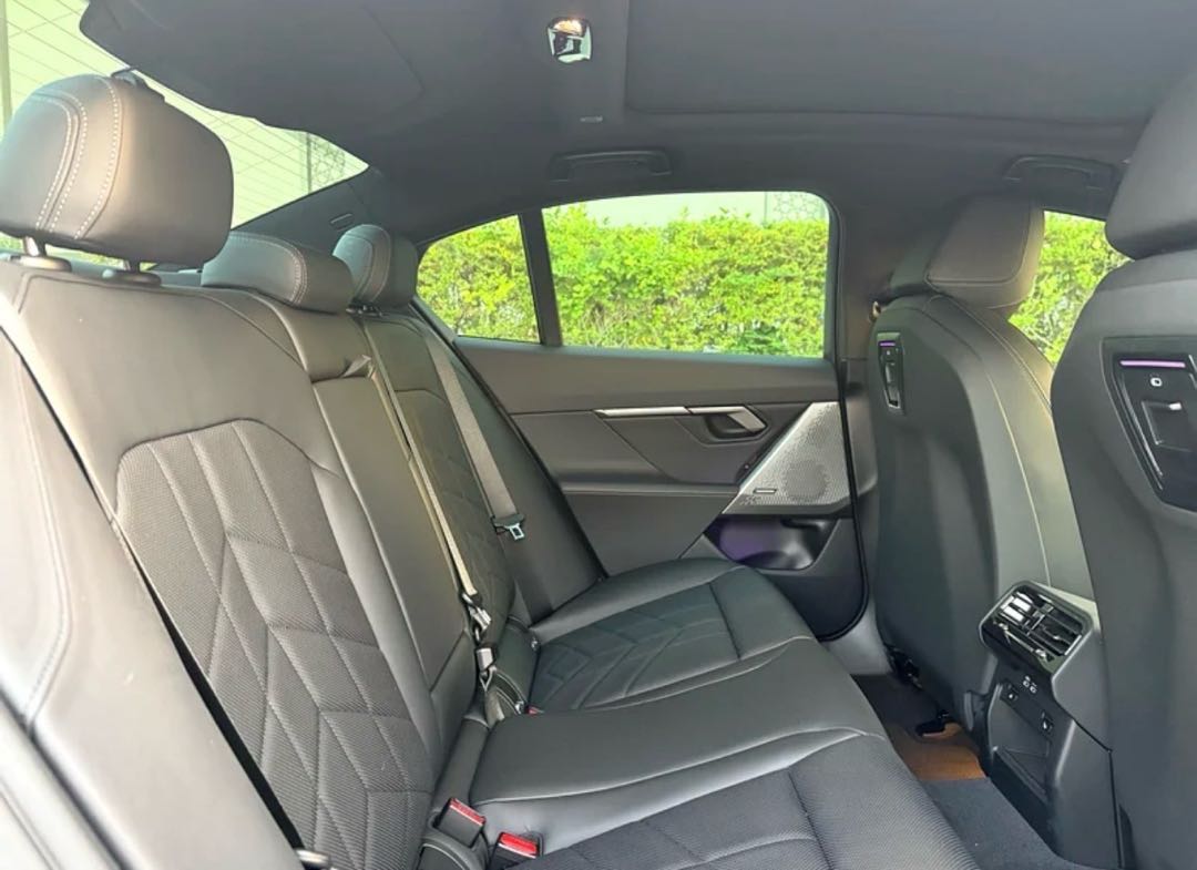 بي أم دبليو 5 SERIES 2025