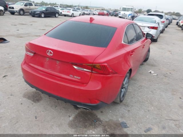 Car Image 2019 LEXUS IS