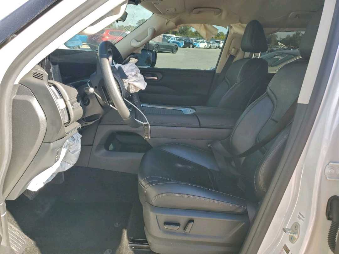 Car Image 2025 NISSAN ARMADA
