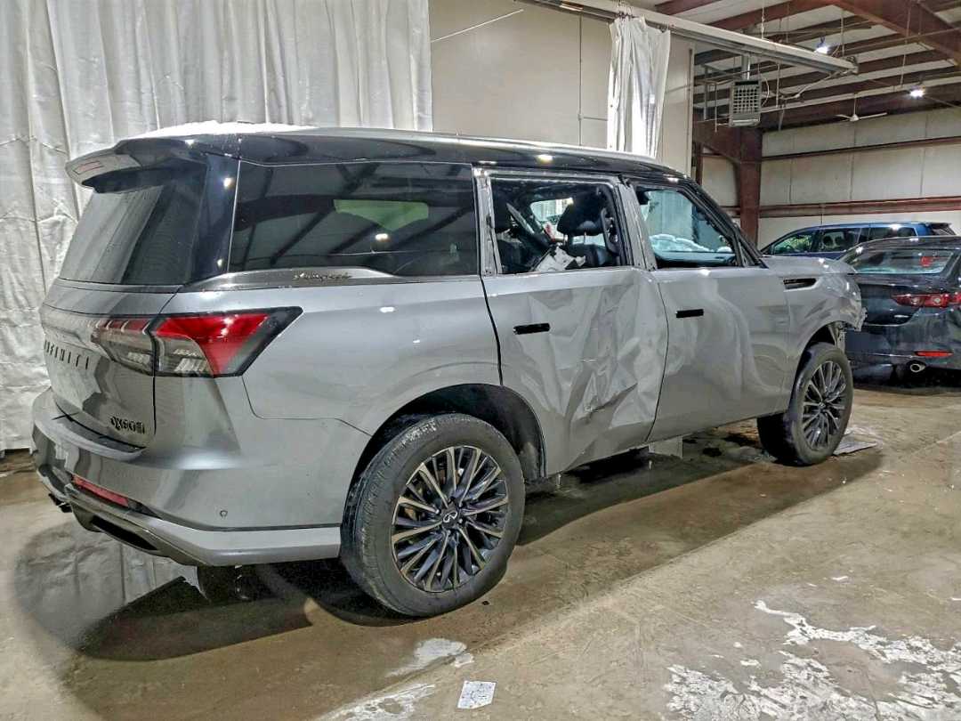 Car Image 2025 INFINITI QX80