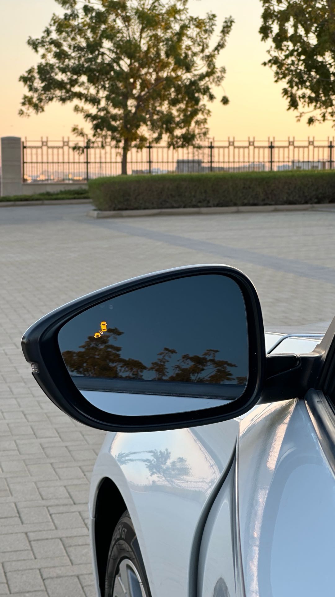 Car Image 2018 HONDA ACCORD EXL