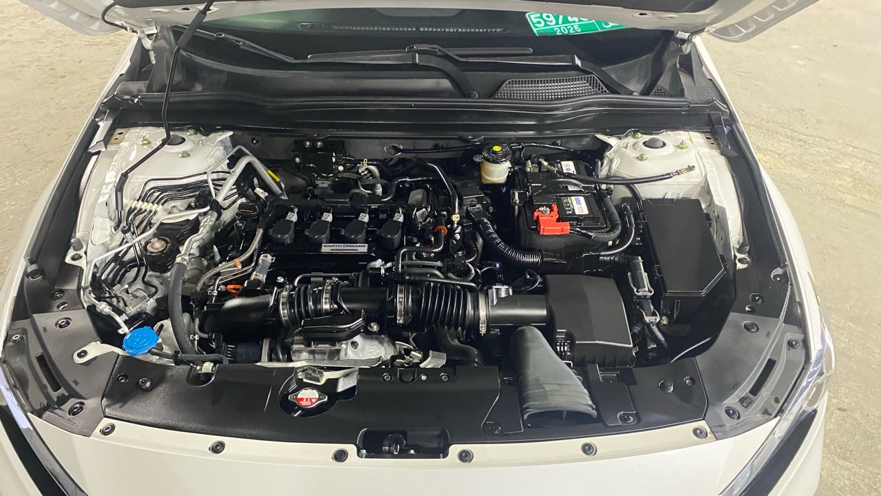 Car Image 2018 HONDA ACCORD EXL