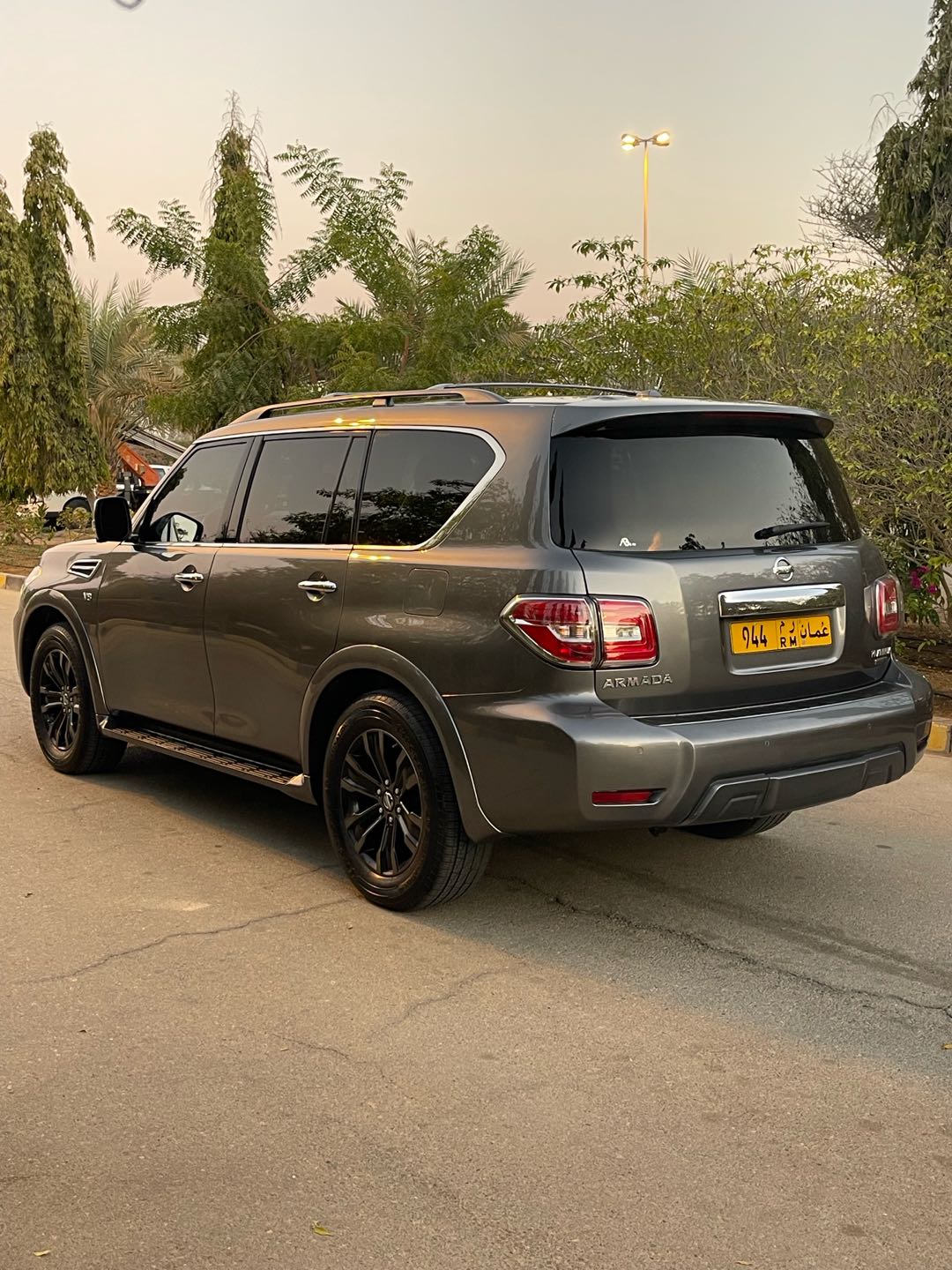 Car Image 2019 NISSAN ARMADA 