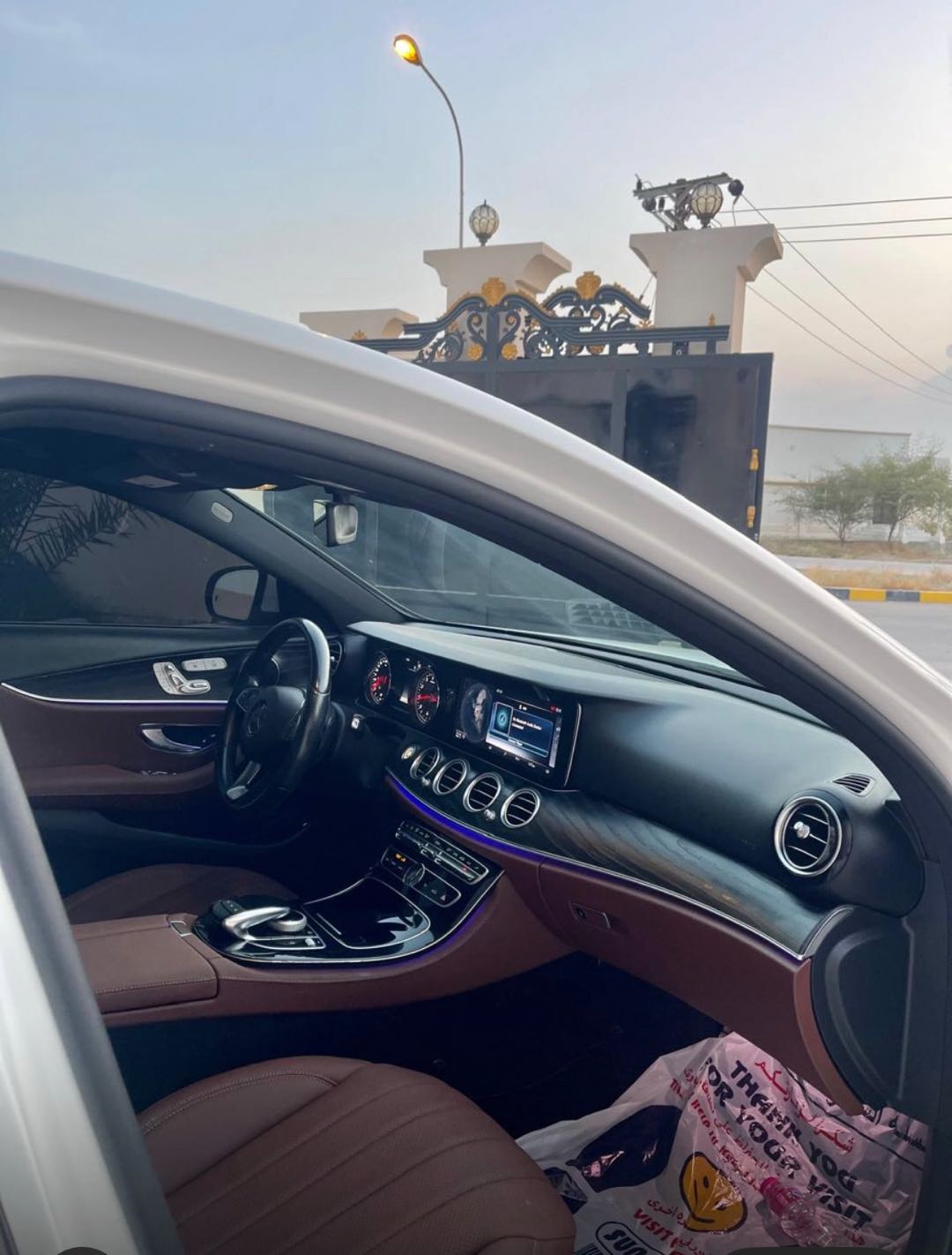 Car Image 2017 MERCEDES E Class 300