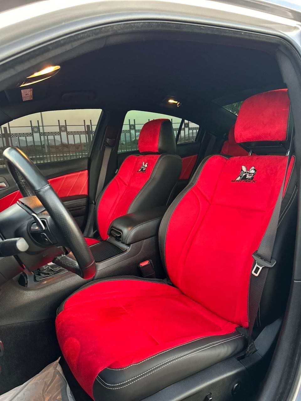 Car Image 2018 DODGE CHARGER R/T
