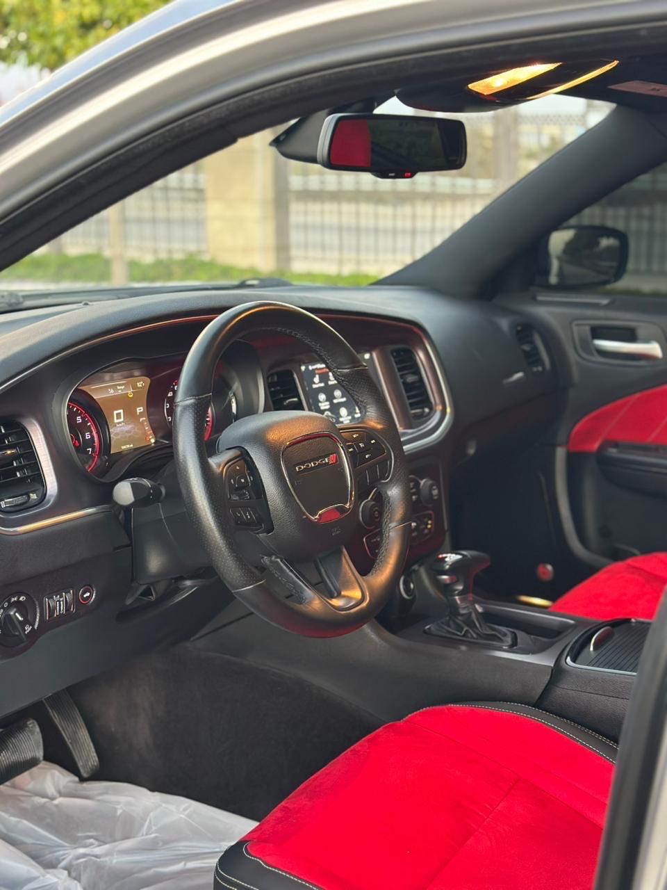 Car Image 2018 DODGE CHARGER R/T