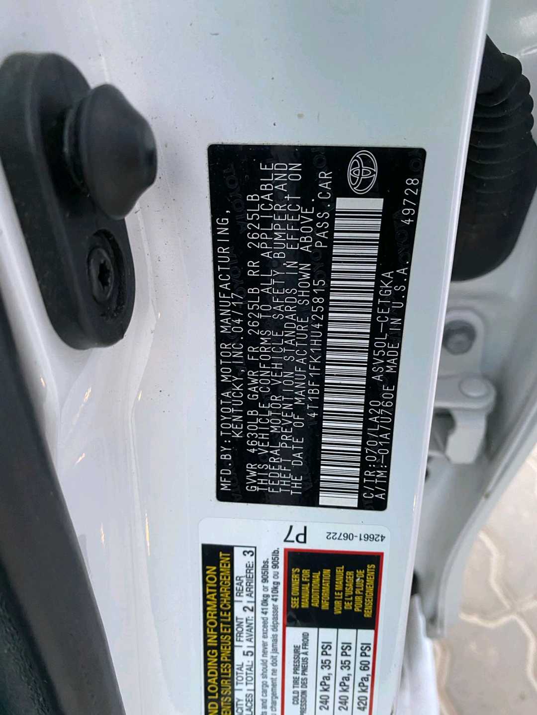 Car Image 2017 TOYOTA CAMRY XSE