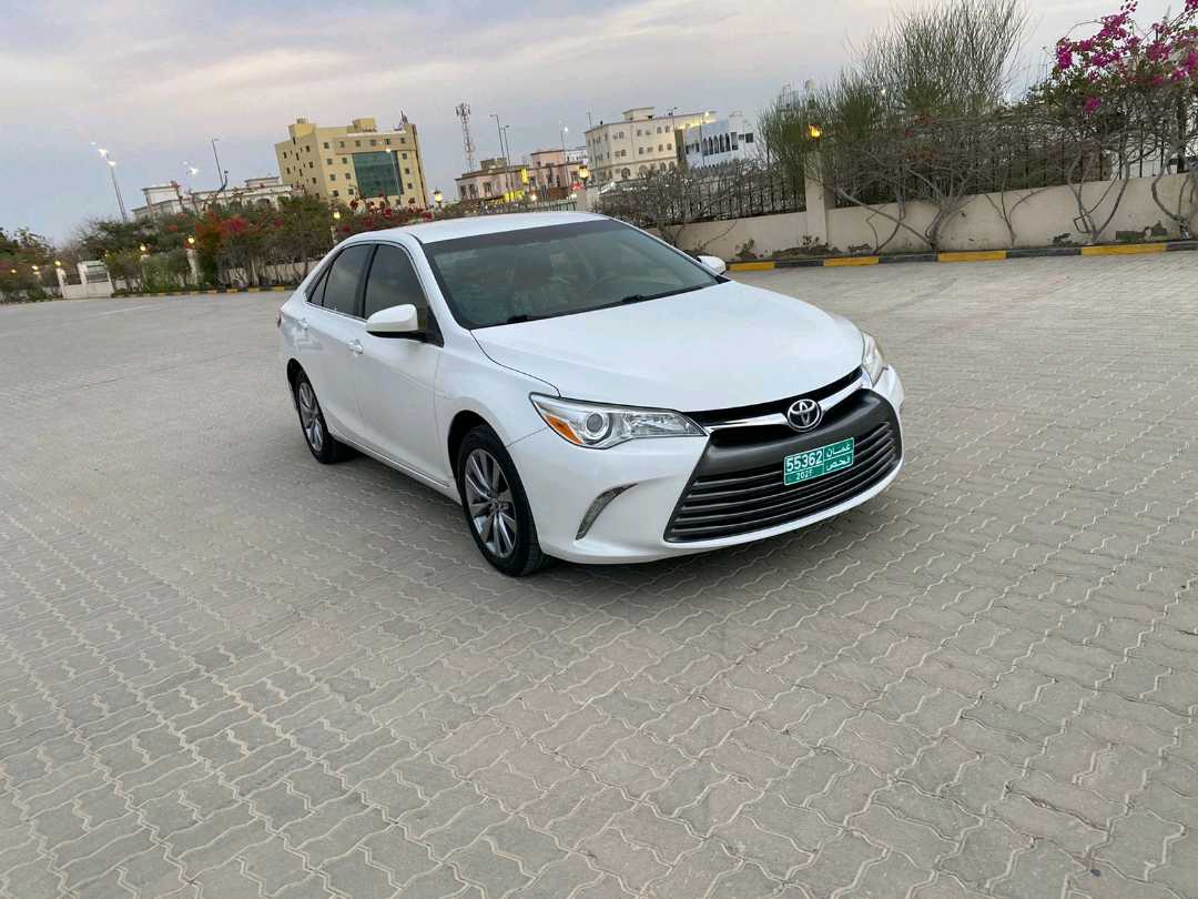 Car Image 2017 TOYOTA CAMRY XSE