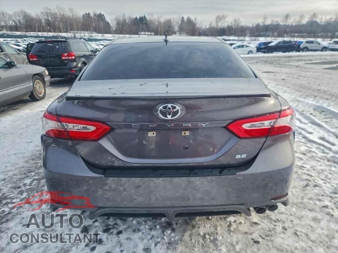 Car Image 2020 TOYOTA CAMRY