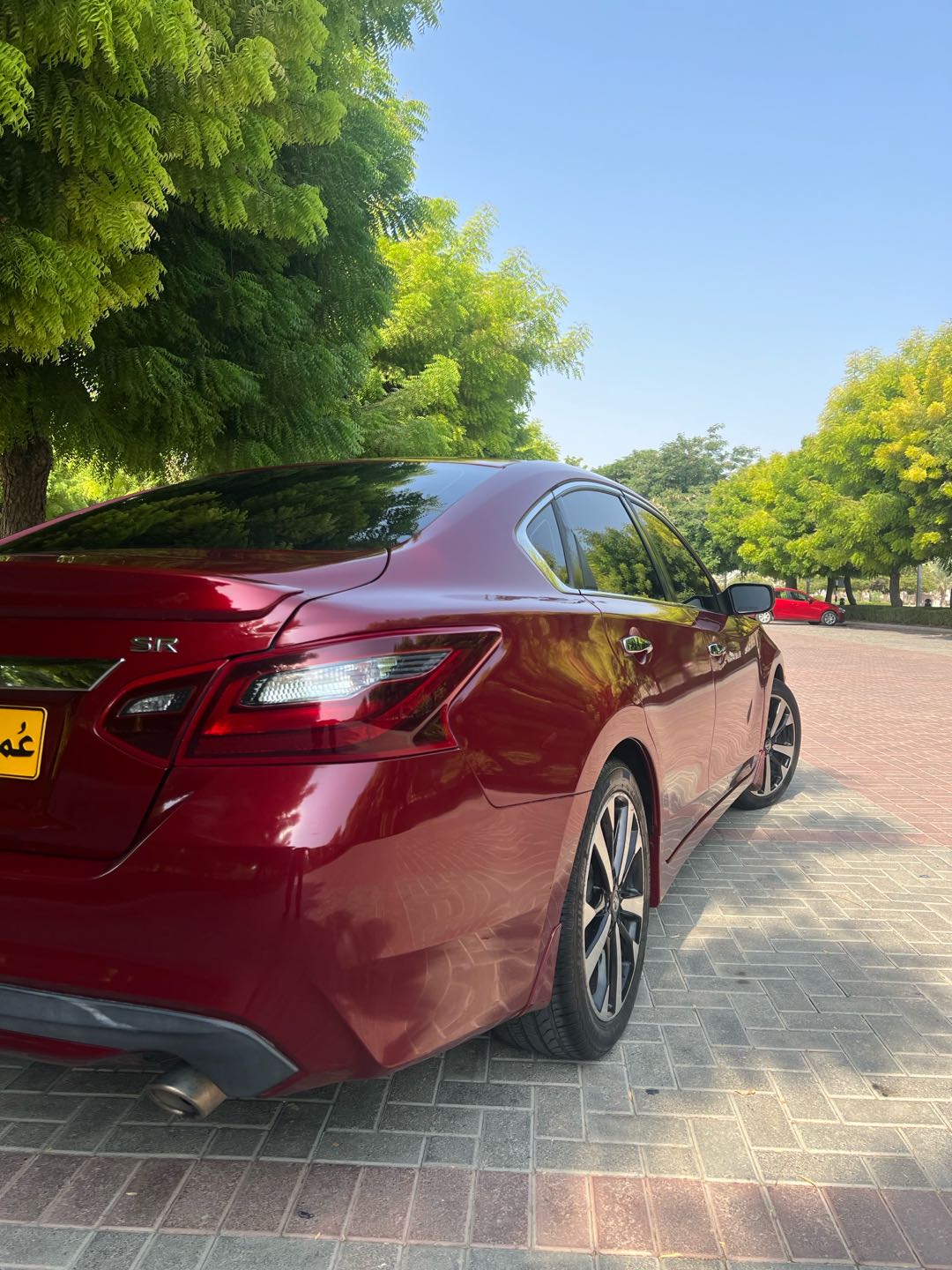 Car Image 2018 NISSAN ALTIMA SR