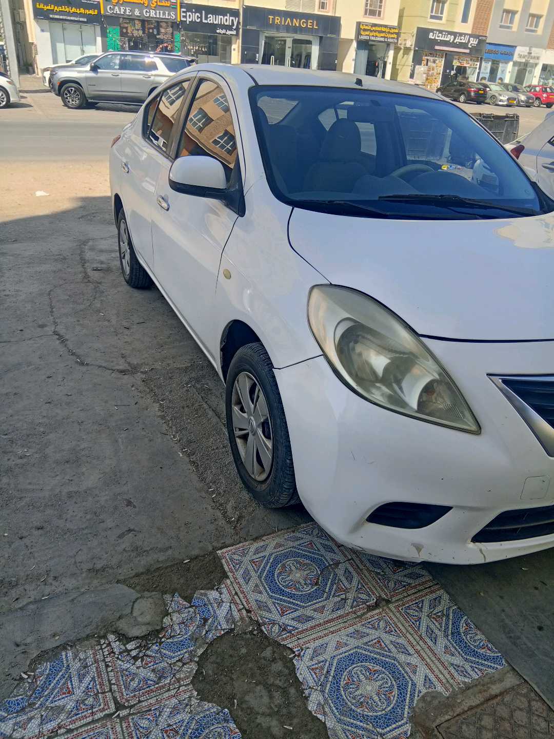 نيسان صني 2013