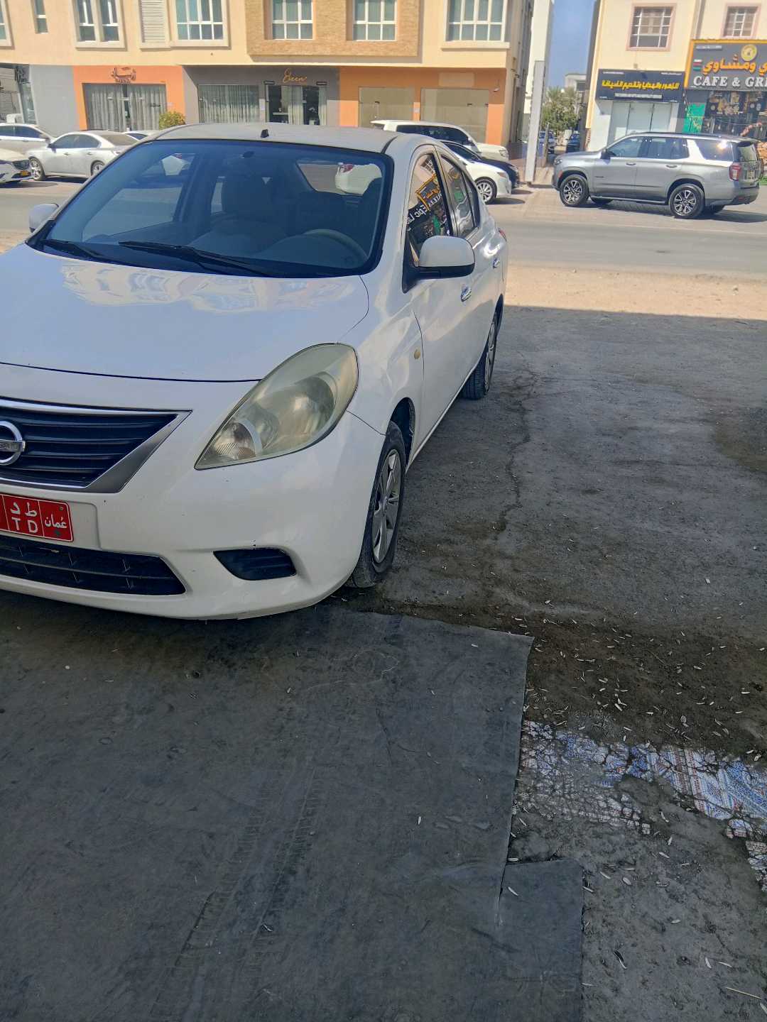 نيسان صني 2013