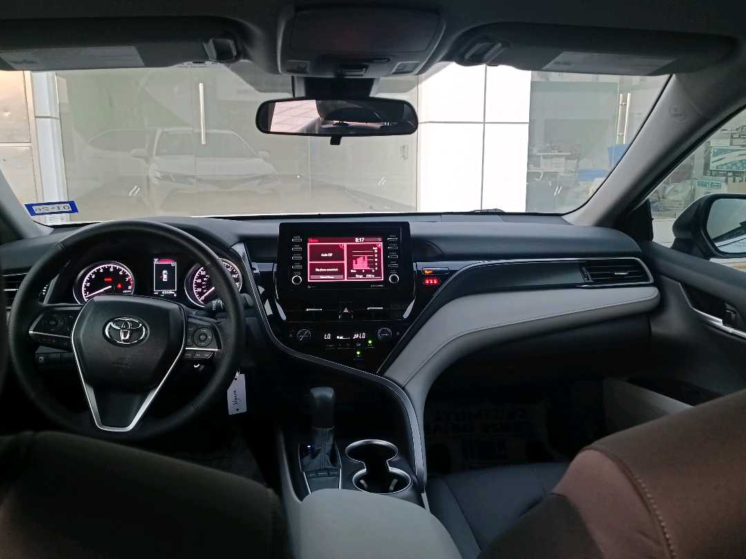 Car Image 2024 TOYOTA CAMRY LE