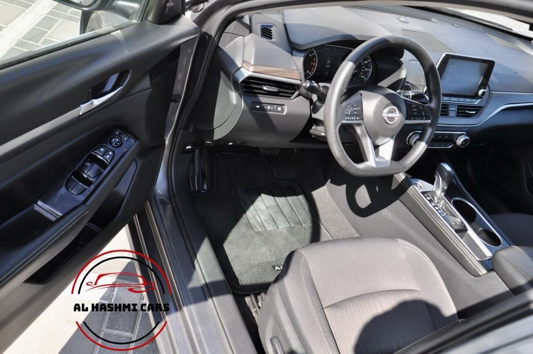Car Image 2023 NISSAN ALTIMA SV