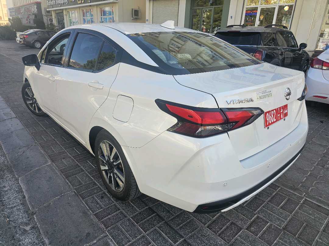 نيسان فيرسا 2021