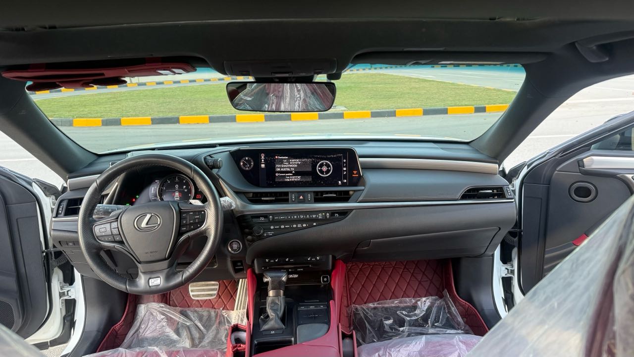 Car Image 2019 LEXUS ES 350