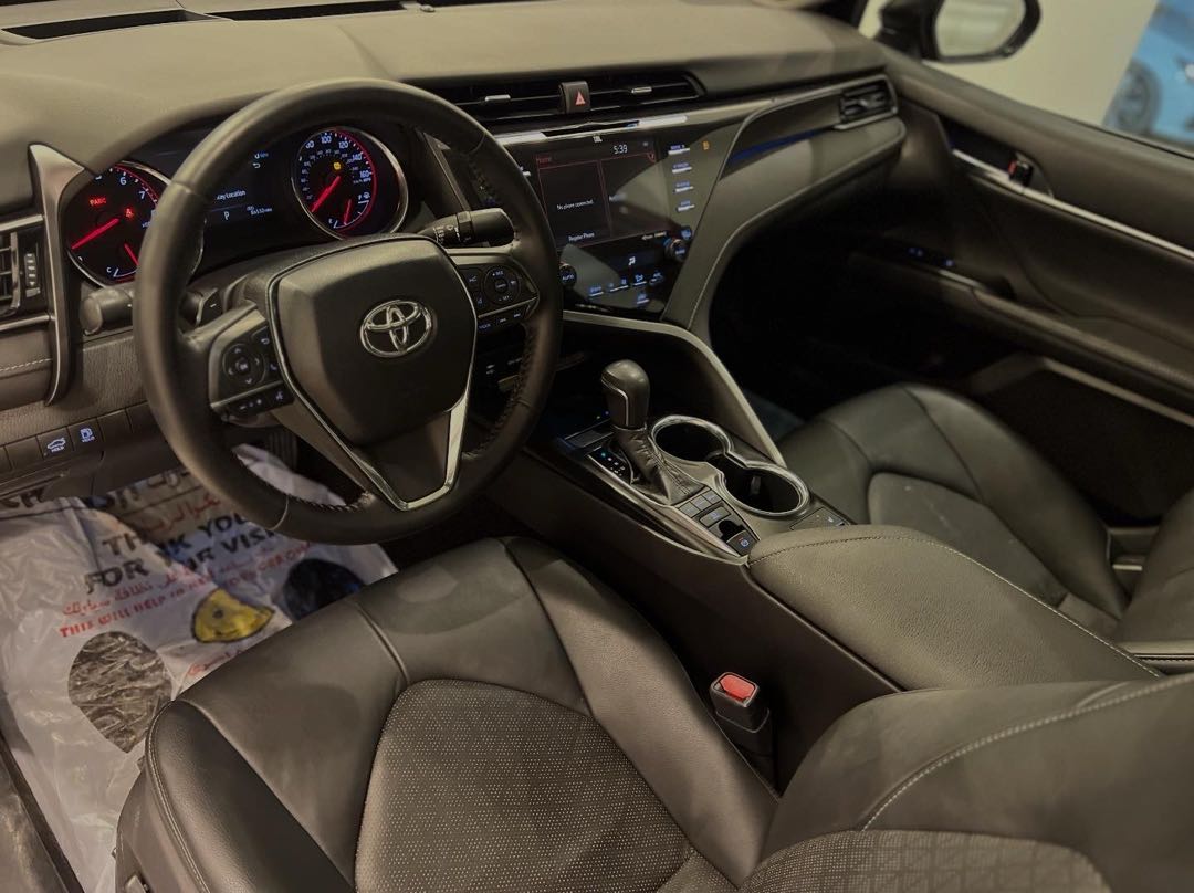 Car Image 2019 TOYOTA CAMRY XSE