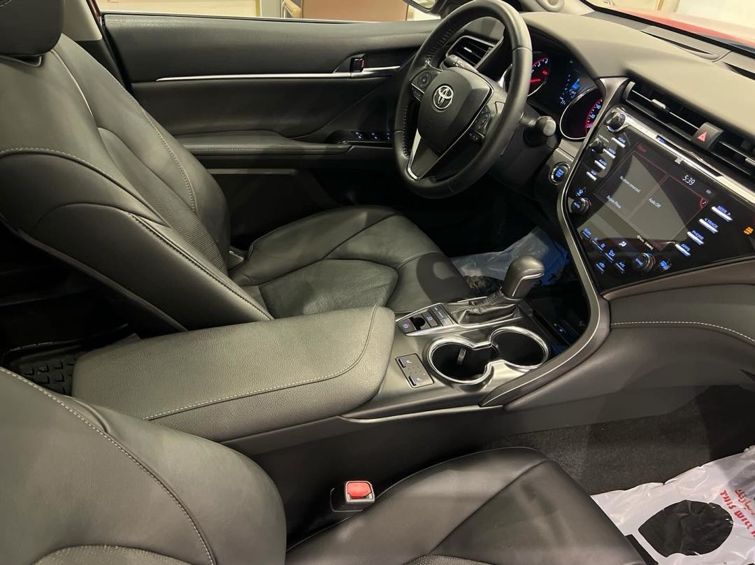Car Image 2019 TOYOTA CAMRY XSE