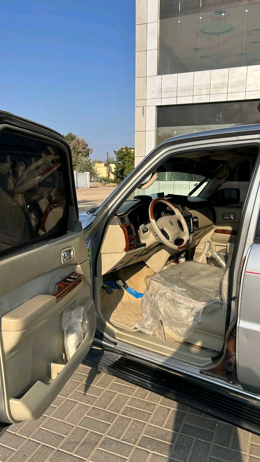 Car Image 2005 NISSAN PATROL 