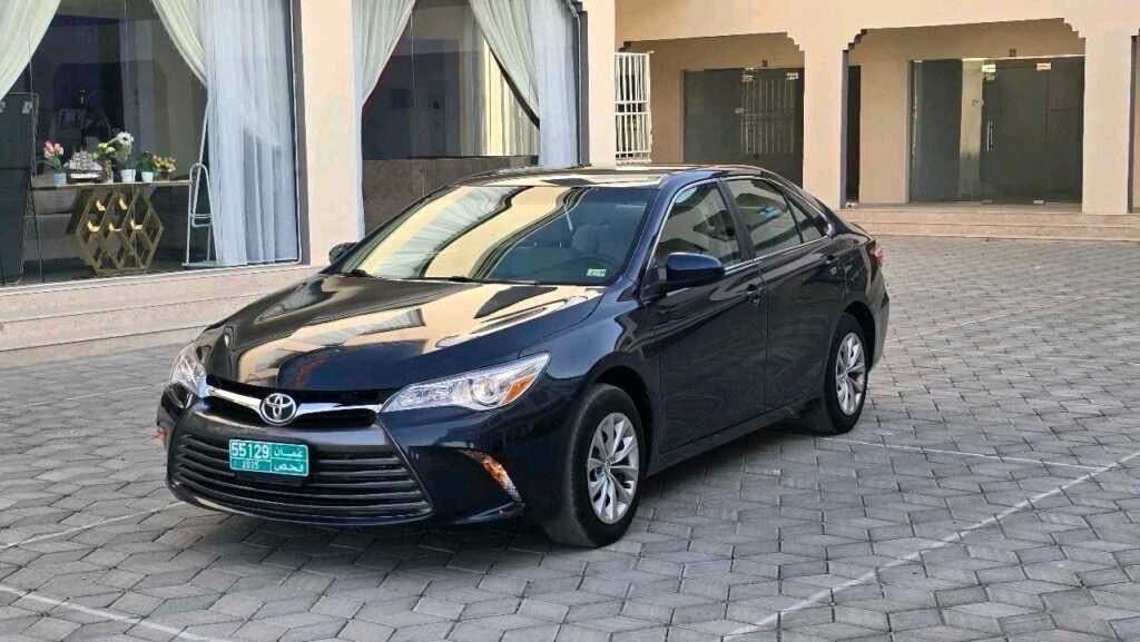 تويوتا كامري LE 2017