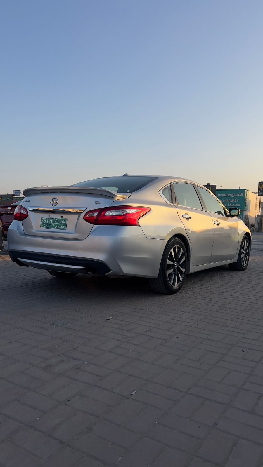 Car Image 2017 NISSAN ALTIMA SL