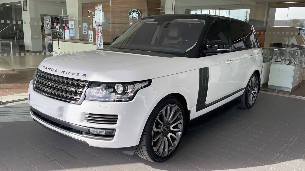 Car Image 2016 LAND ROVER VOGUE 