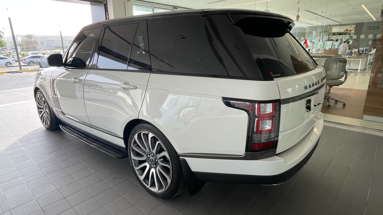 Car Image 2016 LAND ROVER VOGUE 