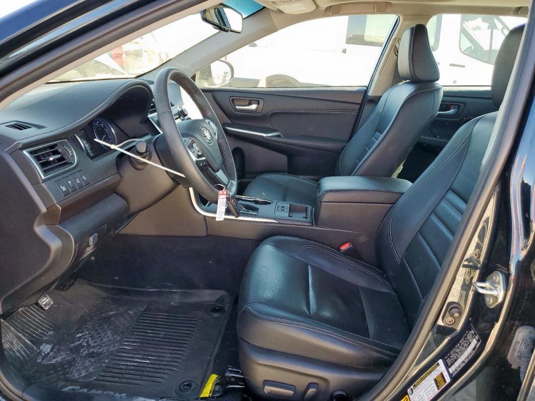 Car Image 2017 TOYOTA CAMRY