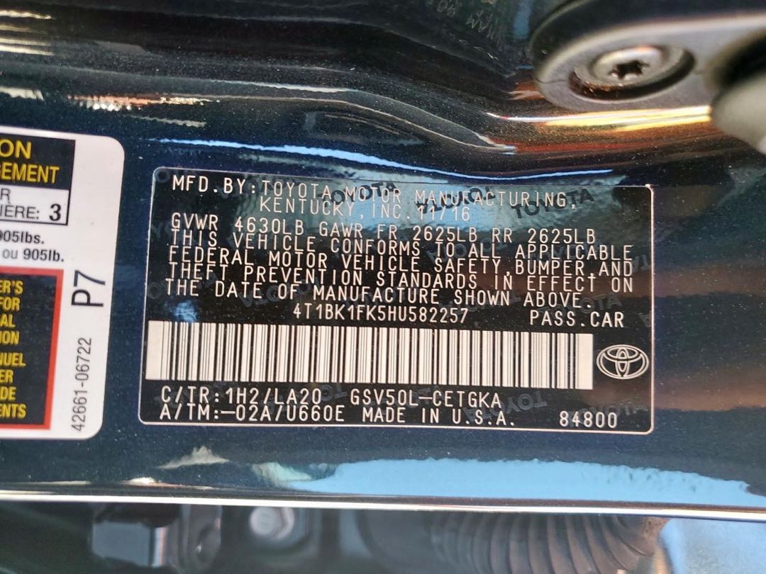 Car Image 2017 TOYOTA CAMRY