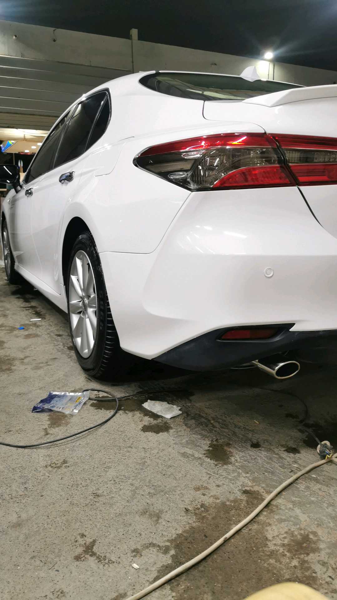 Car Image 2019 TOYOTA CAMRY LE