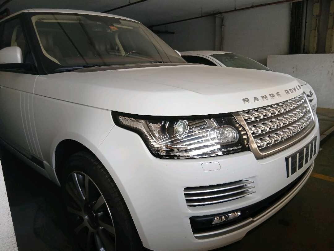 Car Image 2013 LAND ROVER VOGUE 