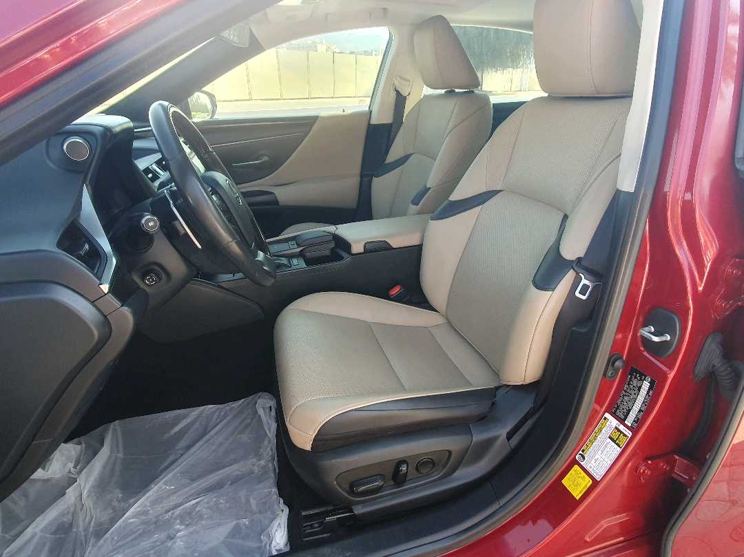 2020 LEXUS ES 350 - Sooq Cars