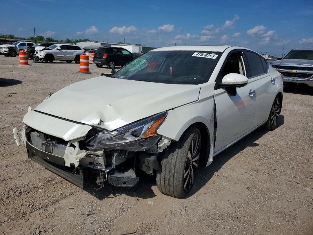 Car Image 2019 NISSAN ALTIMA