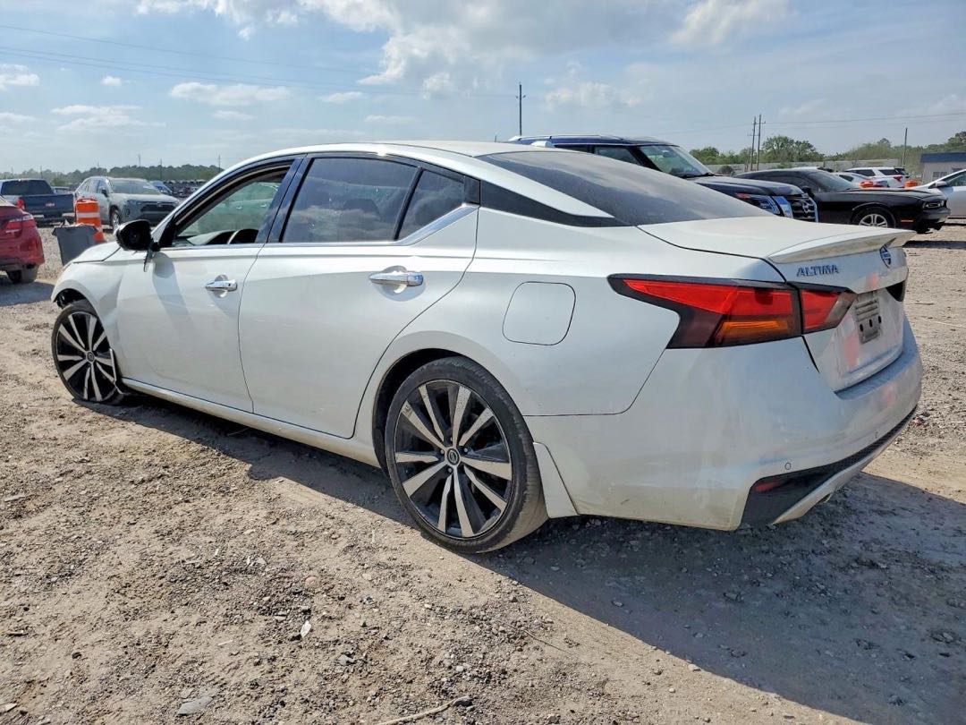 Car Image 2019 NISSAN ALTIMA