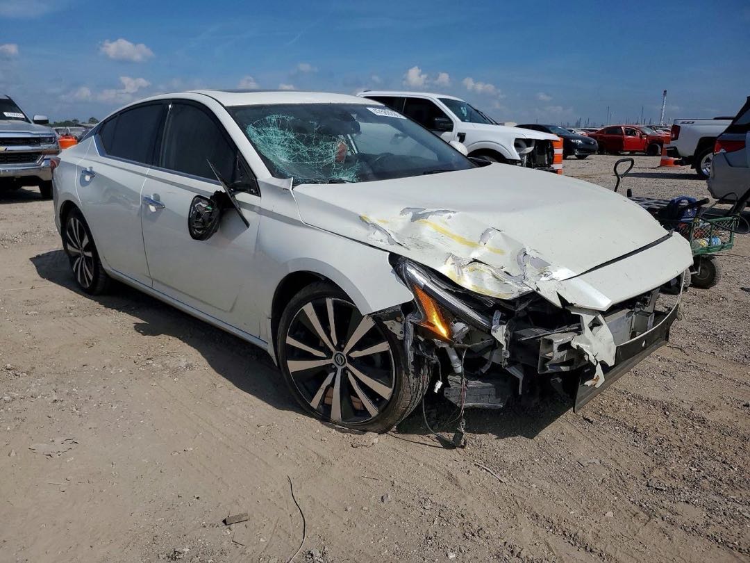 Car Image 2019 NISSAN ALTIMA
