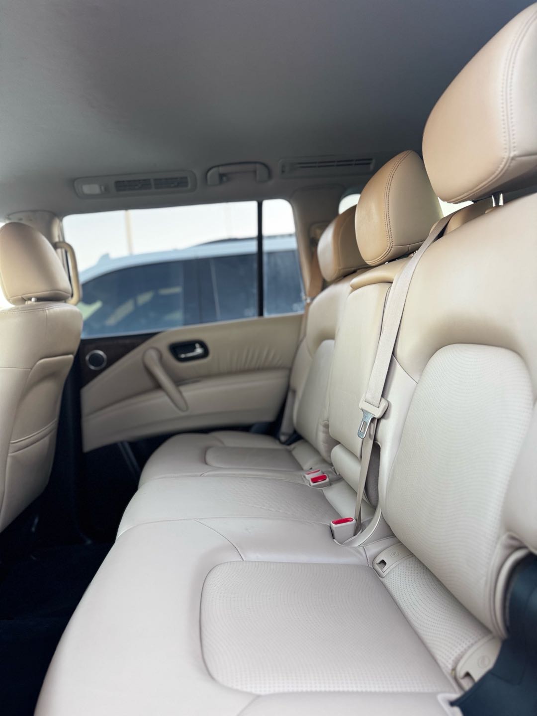 Car Image 2019 NISSAN ARMADA 