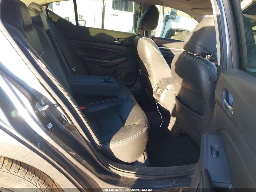 Car Image 2019 NISSAN ALTIMA