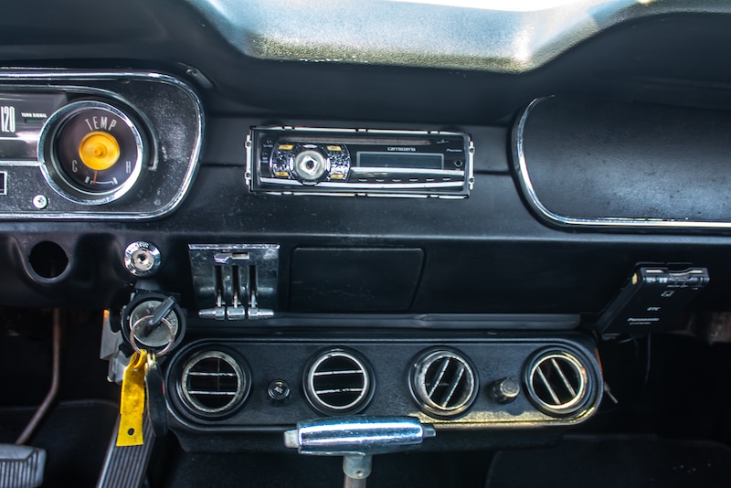 Car Image 1965 FORD MUSTANG V6