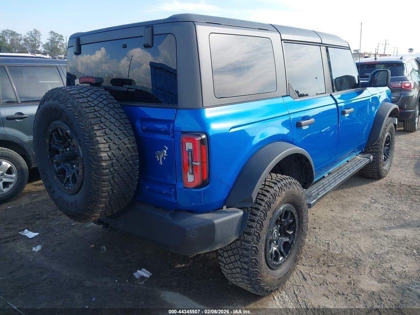 Car Image 2023 FORD BRONCO