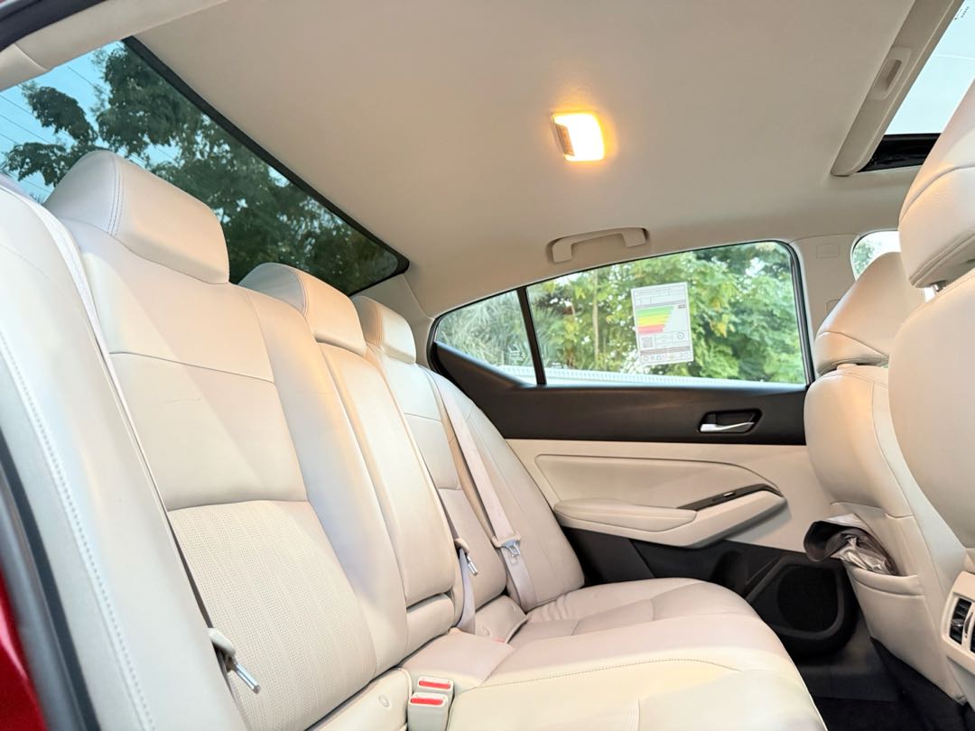 Car Image 2020 NISSAN ALTIMA Platinum 