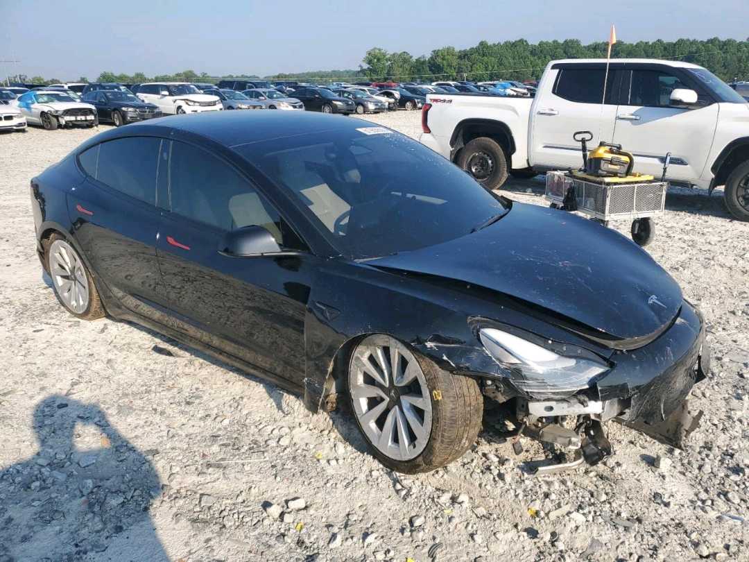 TESLA Model 3 2023