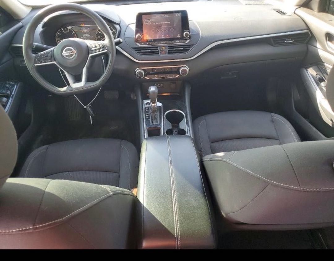 Car Image 2021 NISSAN ALTIMA